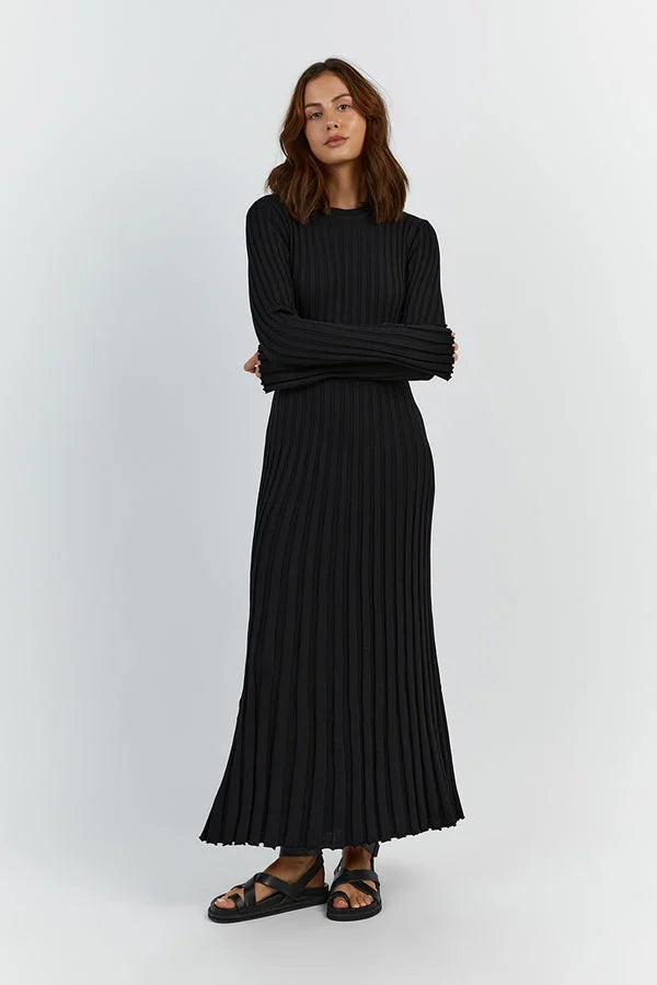 Elara – Gebreide Midi Jurk met Lange Mouwen