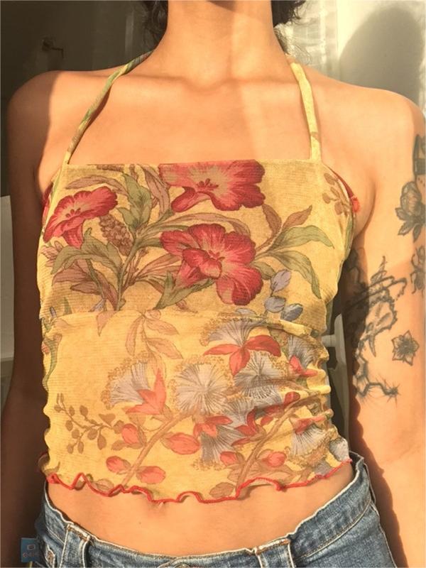 Eléna – Floral Halter Tie Top