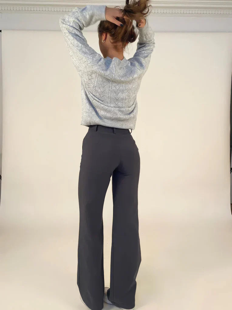 Femke – Slim Fit Damespantalon