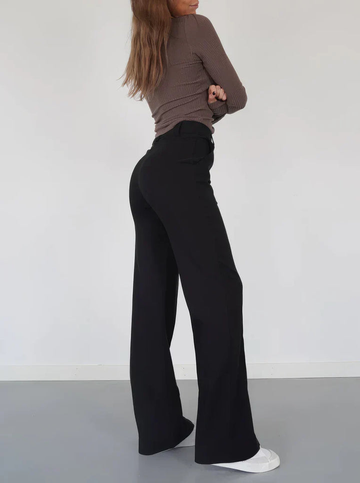 Femke – Slim Fit Damespantalon