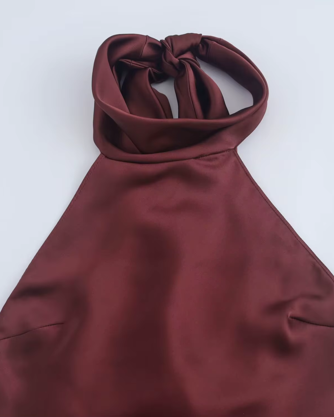Elise – Satijnen Halterjurk Met Open Rug