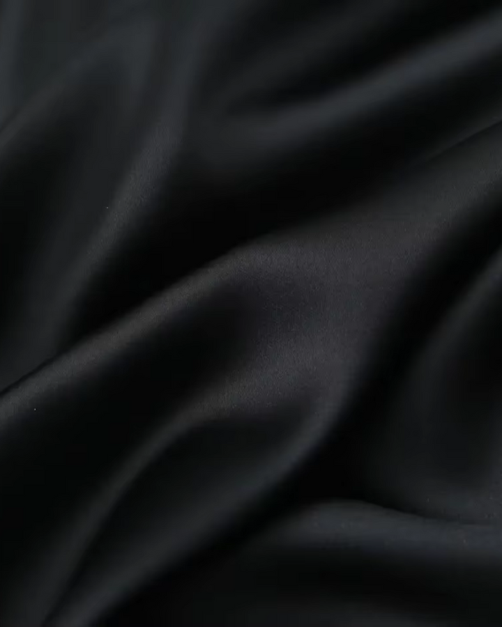 Noor – Satijnen Halterjurk Zwart