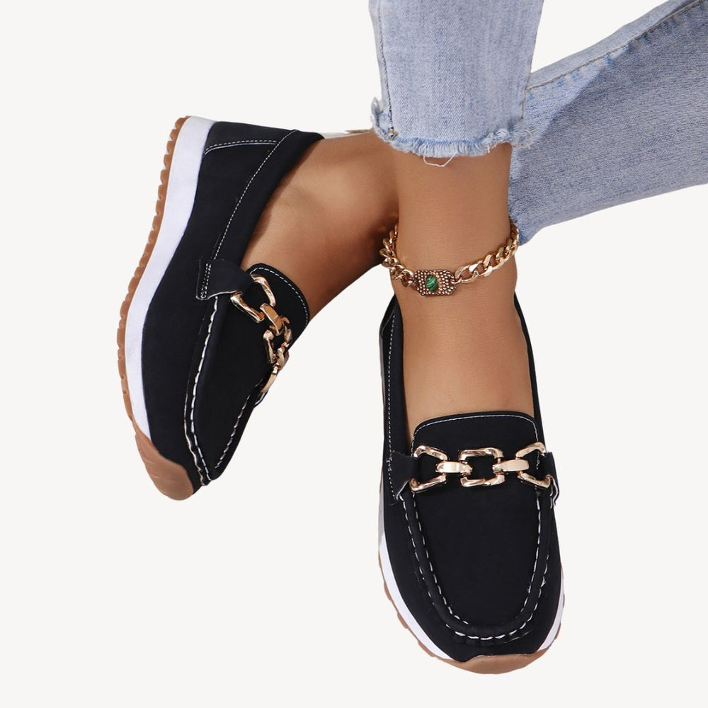 Aleida leren mocassins voor dames met gouden gesp, elegant en comfortabel