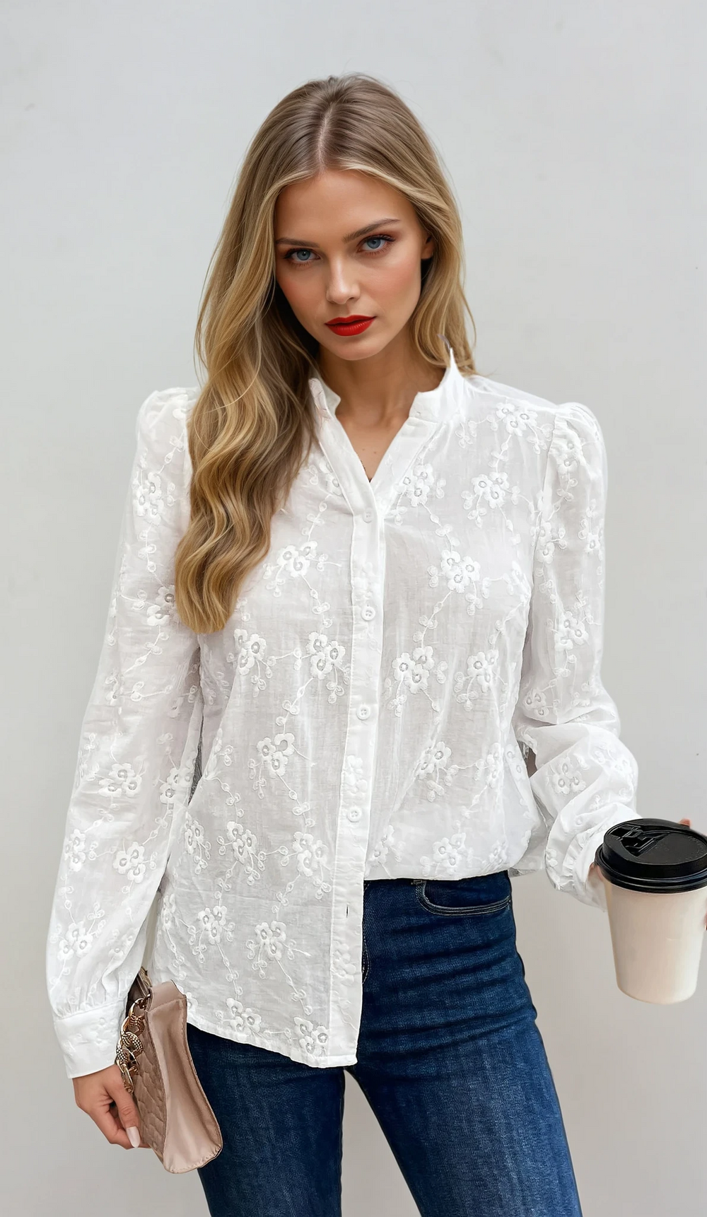 Celeste – Geborduurde Kanten Dames Blouse