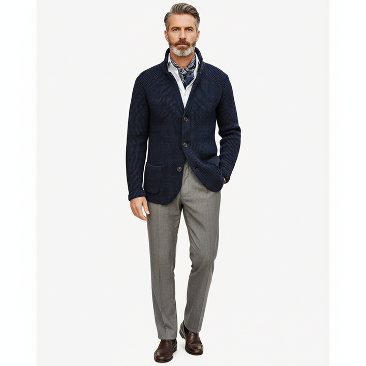 Gebreide blazer met zakken – elegant herenmode outfit.