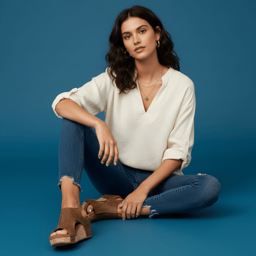 Dames sandalen met sleehak in zomerse elegante stijl