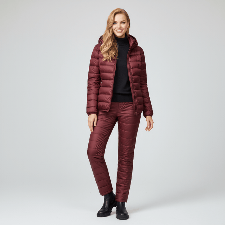 Noémie dames pufferjack met capuchon van Lenoriva – lichtgewicht waterafstotende jas met stijlvolle pasvorm