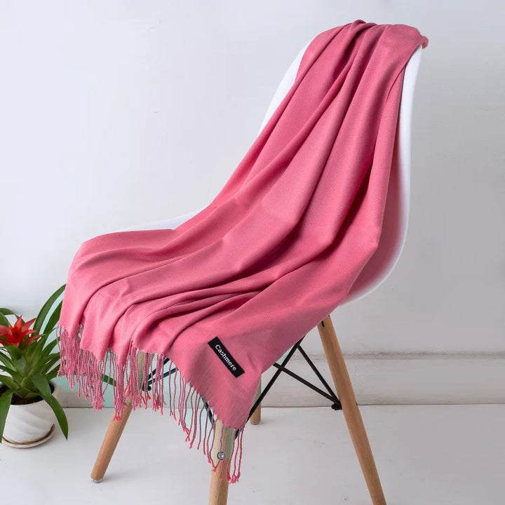 Aurélie elegante en warme sjaal voor dames van Lenoriva – zachte luxe damesaccessoire