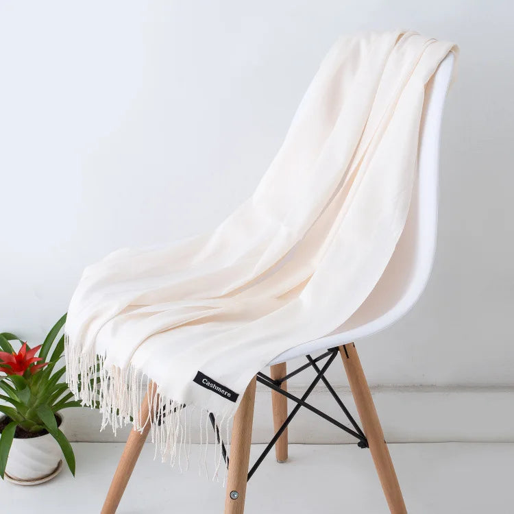 Aurélie elegante en warme sjaal voor dames van Lenoriva – zachte luxe damesaccessoire