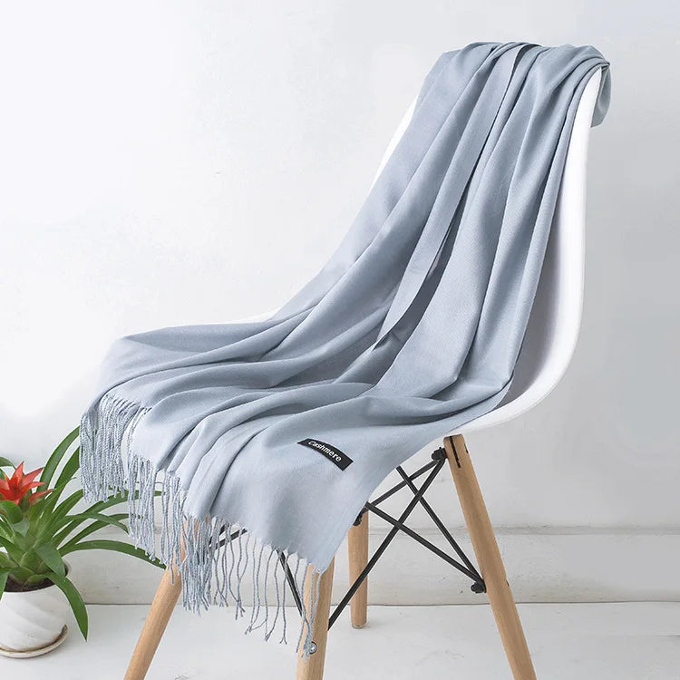 Aurélie elegante en warme sjaal voor dames van Lenoriva – zachte luxe damesaccessoire