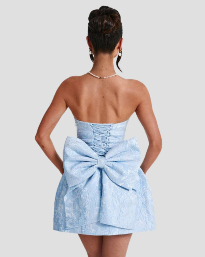 Ysara – Strapless Mini Jurk Met Strikdetail