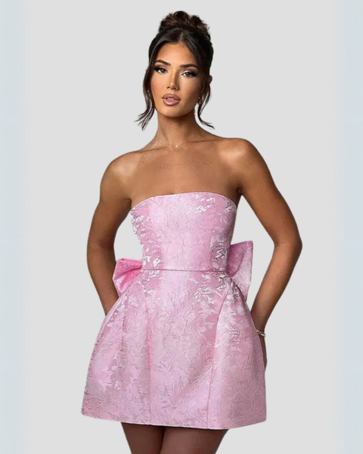 Ysara – Strapless Mini Jurk Met Strikdetail
