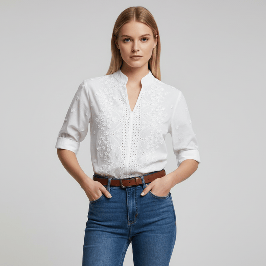 Damesblouse met delicaat borduurwerk en luchtige elegante stof