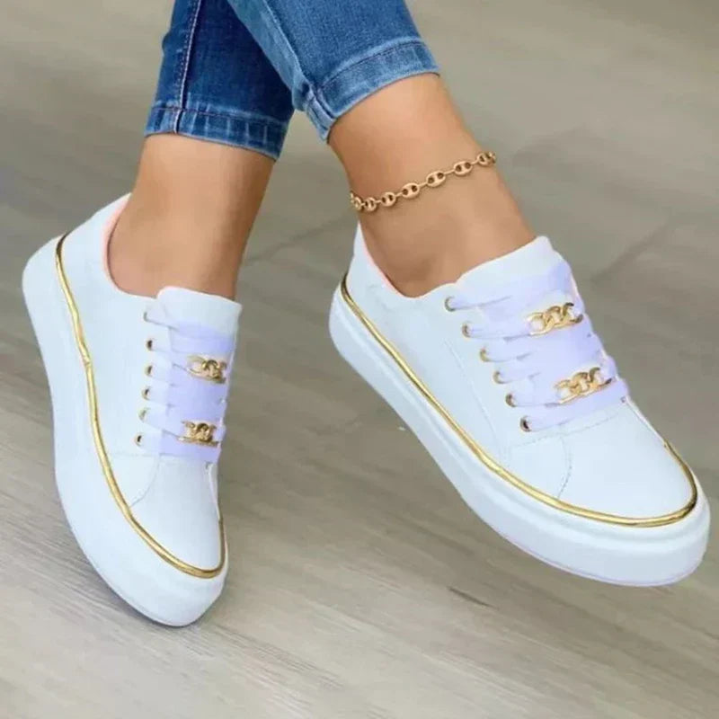 Modieuze dames sneakers met platform en kettingdetail