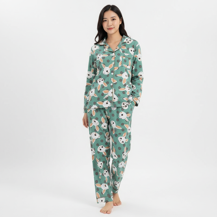 Dames pyjamaset met hartjespatroon in zacht materiaal