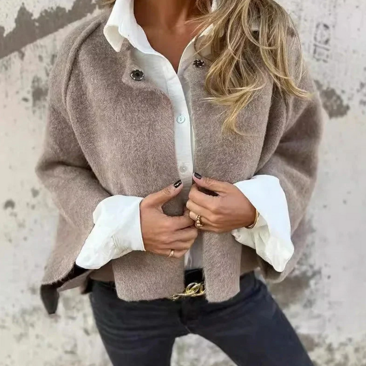 Sophie – Oversized Gebreide Cardigan Met Knoopsluiting