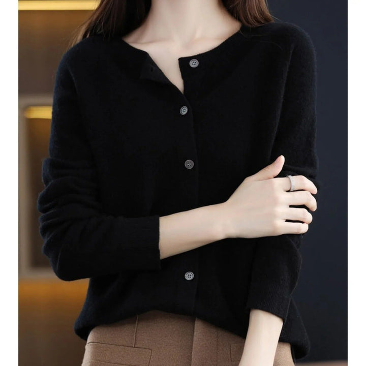 Lotte – Gebreid Vest Met Knoopsluiting