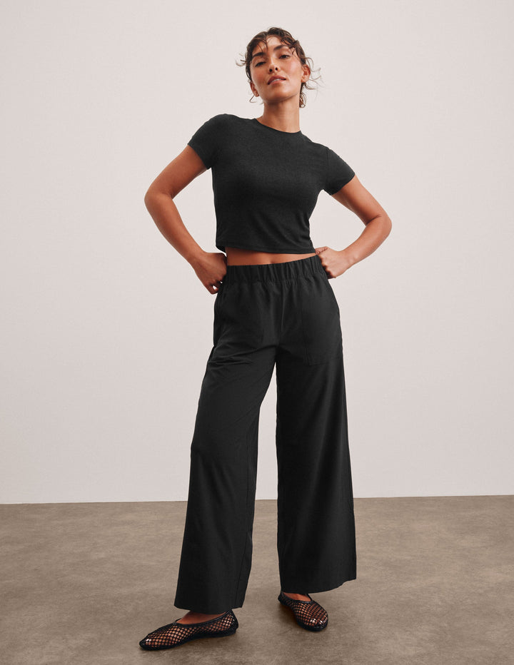 Elara – Flowy Wide Leg Pants