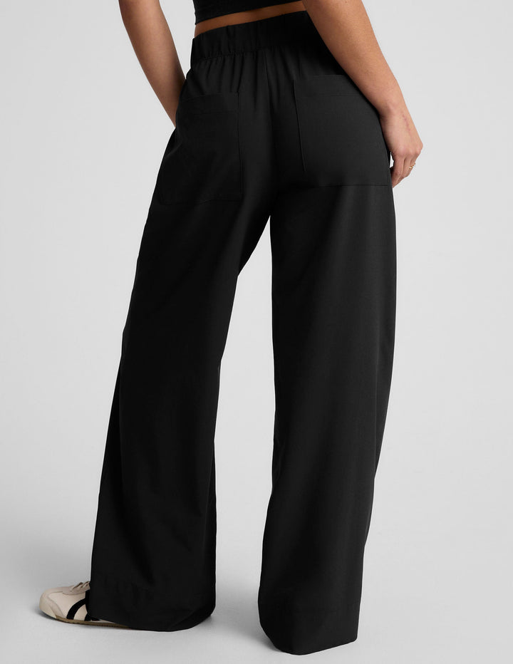 Elara – Flowy Wide Leg Pants