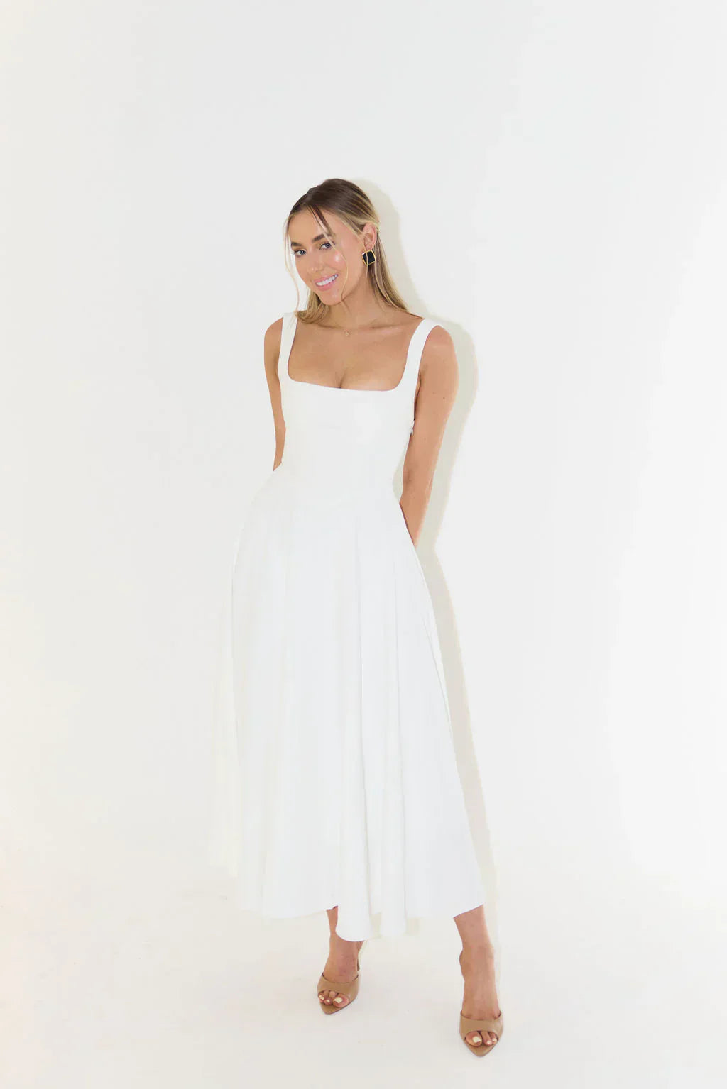 Dames midi jurk in premium kwaliteit met elegante stijl