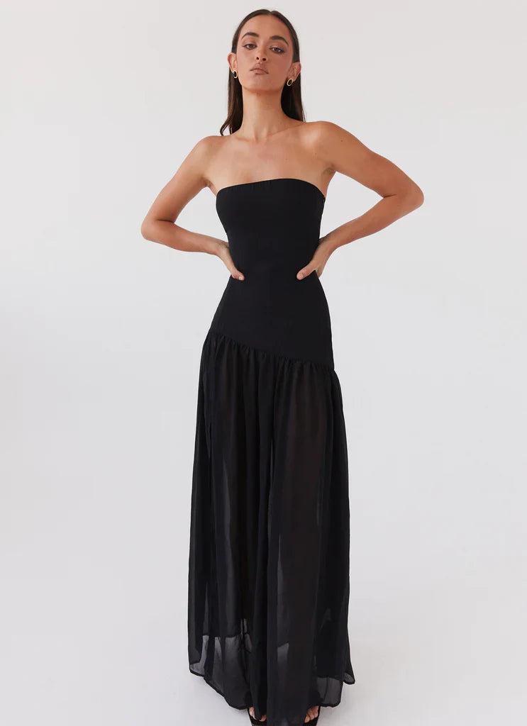 Elara – Strapless Maxi Dress