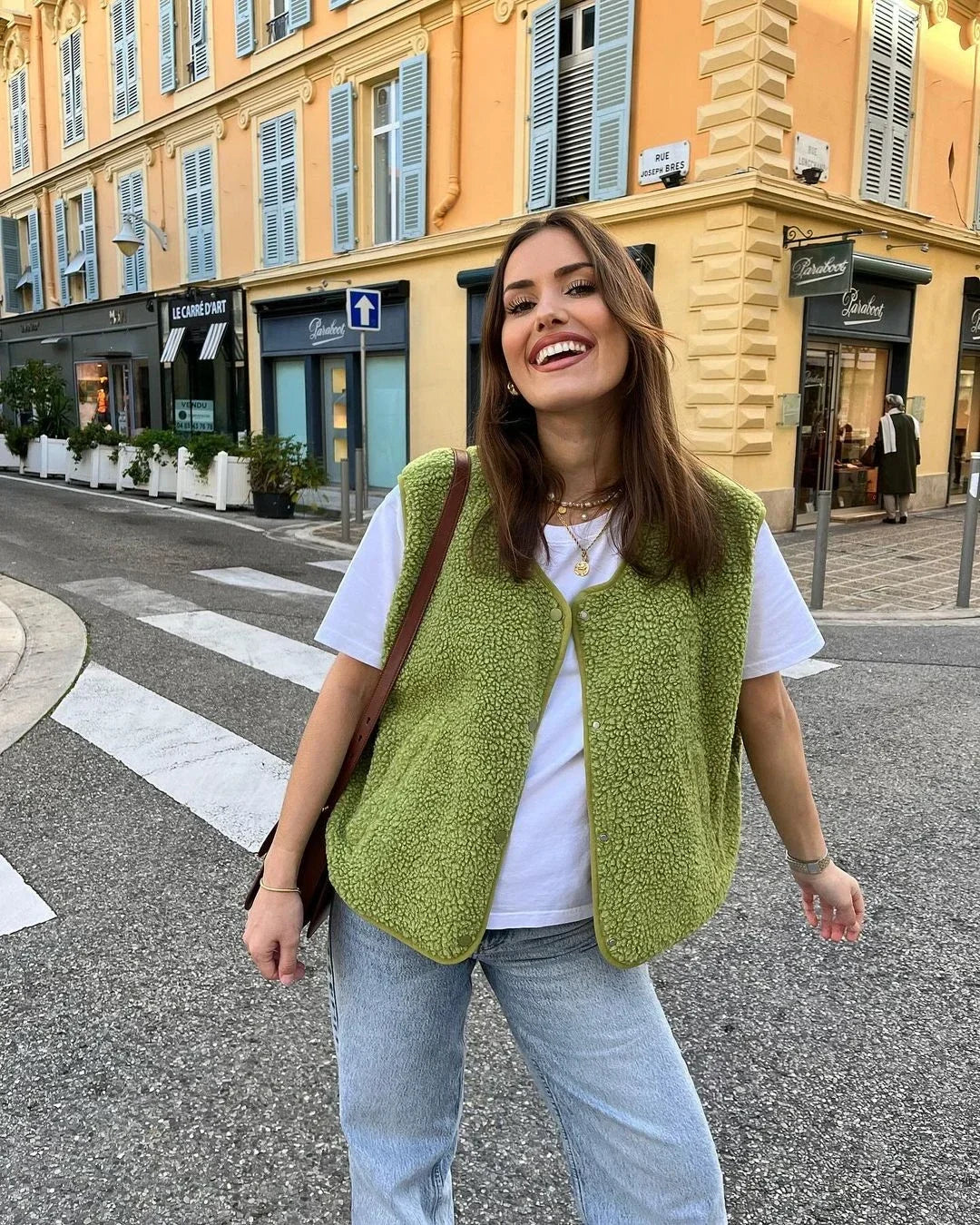 Selina – Wollen Bodywarmer Met Knopen