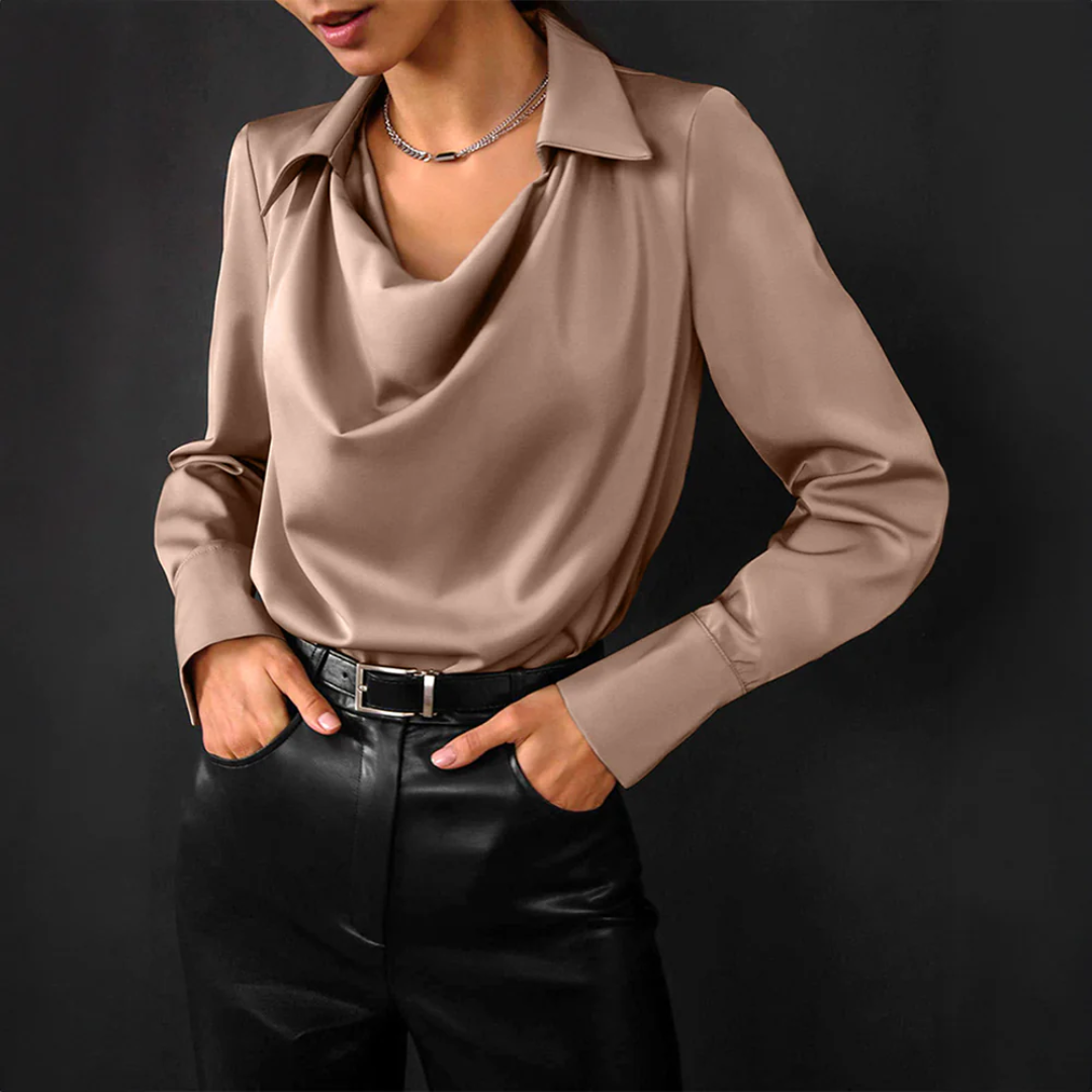 Grace satijnen damesblouse van Lenoriva – luxe glanzend shirt met elegante pasvorm en vrouwelijke uitstraling