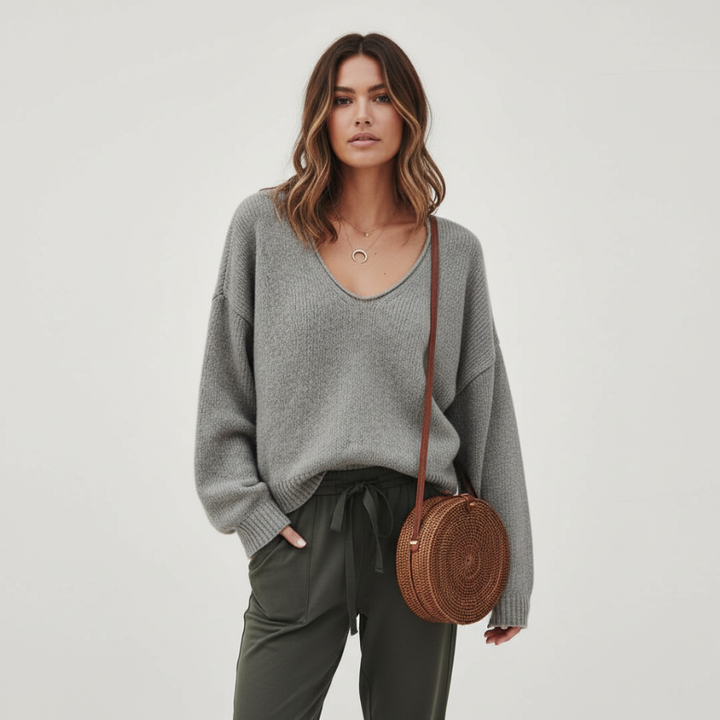 Estelle damestrui met V-hals van Lenoriva – zachte, elegante knitwear voor vrouwen