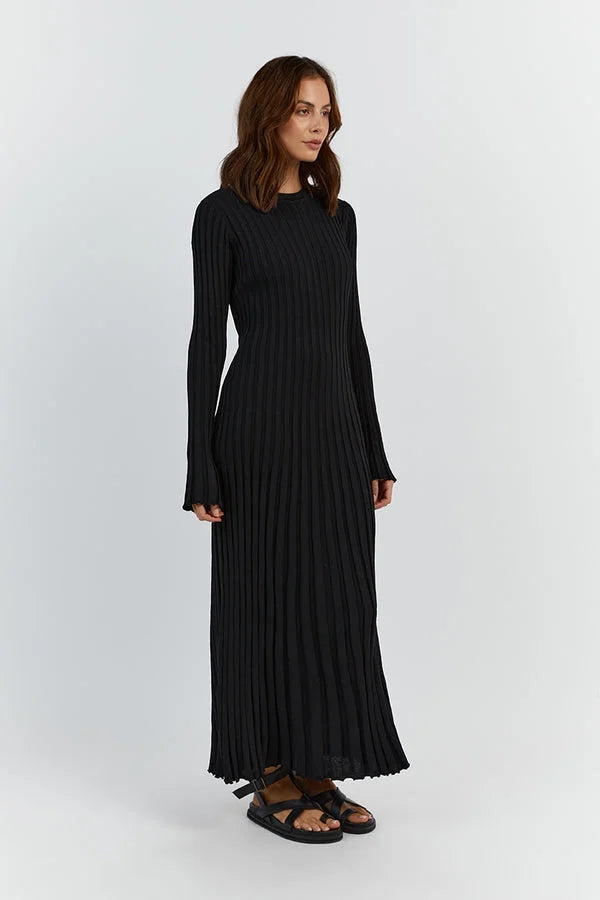 Elara – Gebreide Midi Jurk met Lange Mouwen