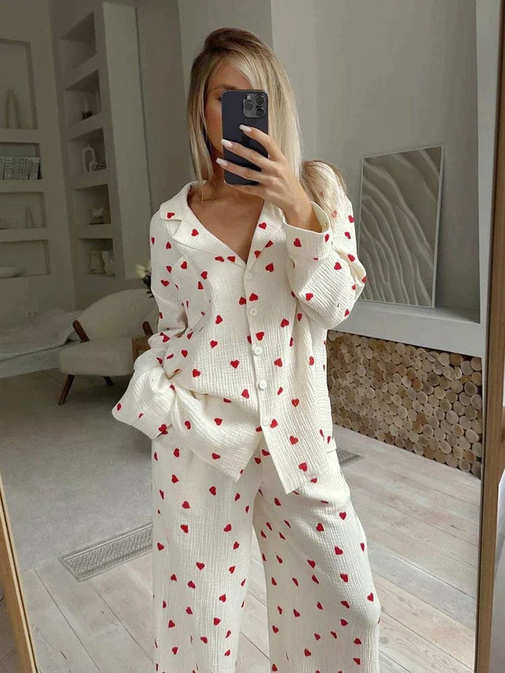 Sanne – Witte Pyjama Met Hartprint
