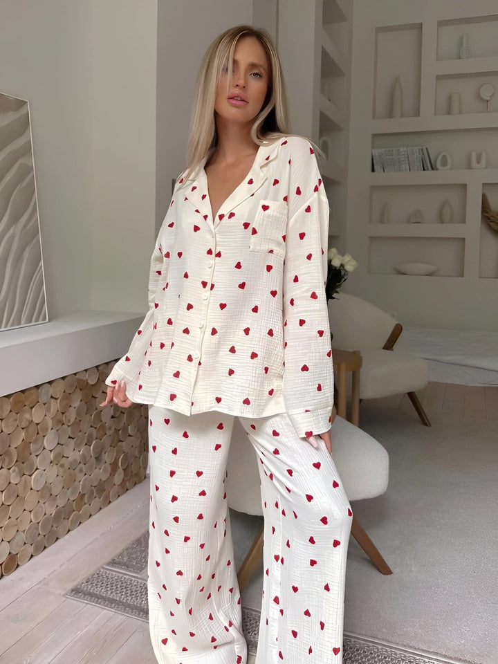 Sanne – Witte Pyjama Met Hartprint