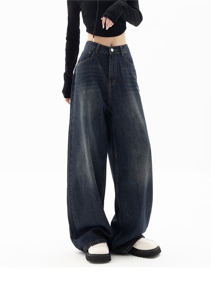 Romy – Boyfriend Jeans met 90s Vibe